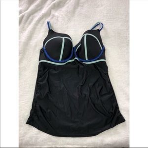 ⬇️$38 Lane Bryant tankini bathing suit top 38DD